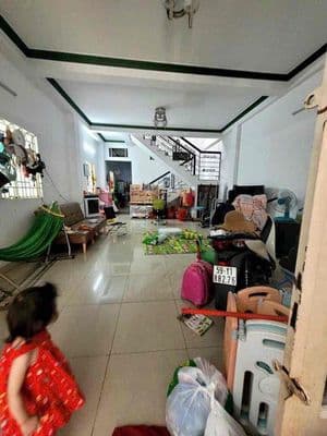 Cho Thuê Nhà Mặt Tiền Thới an11..1 Lầu 2pn2wc Sân5m để