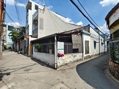 Bán nhà đường Lê Thị Riêng ngang 6.3x17m góc 2 mặt hẻm giá 4.8 tỷ TL.