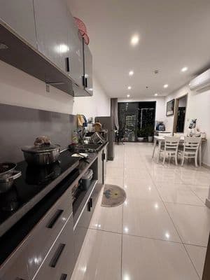 Bán Nhanh Căn Hộ 2PN Hướng Đông Nam, Tầng Trung View Thoáng