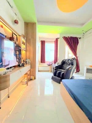 XE HƠI ĐỖ TRONG NHÀ ĐƯỜNG SỐ KHU VIP QUẬN 4 40m2 5 TẦNG NHỈNH 14 TỶ TL