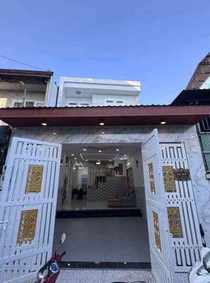Chính chủ banh bóng thua lỗ nên cần bán gấp căn nhà hxh ở Bình Tân
