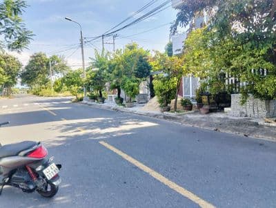Bán Đất đường 7.5 m Lê trọng Thứ Hoà Quý giá rẽ nhất thị trường