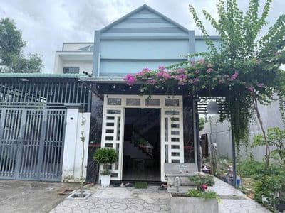 Bán nhà 1 trệt 1 lửng + 4 phòng trọ sát KCN Mỹ Phước 3