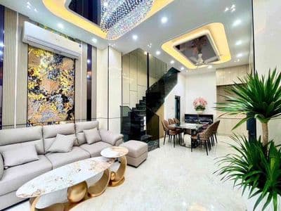 NHÀ ĐẸP 4 TẦNG - 40m2 (NGANG 4.13m NỞ HẬU 5m) - CHỈ NHỈNH 6 TỶ