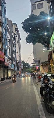 Bán nhà An Trạch, Hào Nam, 100m2, ô tô, thang máy, gara 2 ô tô