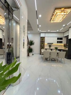 Bán nhà Minh Khai 5 tầng có thang máy, ô tô đỗ cửa