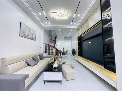 Nhà 6 tầng gần Ngã Tư Sở, Thanh Xuân, 7.9 tỷ