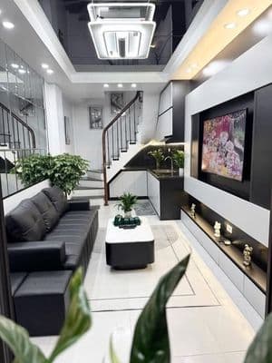 Bán nhà Hai Bà Trưng, 5 tầng, 3.8 tỷ