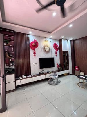 Bán nhà 34m, 5 tầng, 5.4m mặt tiền tại Long Biên, Hà Nội