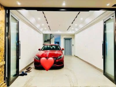 Nhà phân lô Hồ Tùng Mậu 45m 7T thang máy 16.5 tỷ