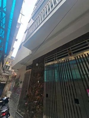 Nhà 8 tầng thang máy Cầu Giấy, 40tr/tháng, 13.5 tỷ
