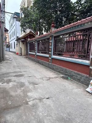 Bán nhà ô tô vào đường ô tô chạy thông Trung Tâm Thanh Trì 42m2