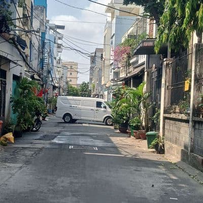 10 tỷ 150 thương lượng, nhà 6 tầng mới thang máy, diện tích : 4 × 17