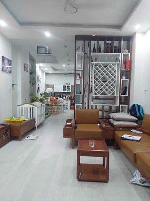 Cho thuê nhà nguyên căn dịch vọng 55m x 5 tầng 5pn full đồ 15 triệu