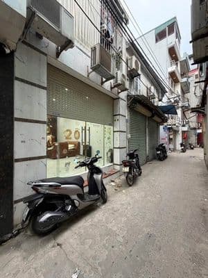 Bán nhà 36m² Tứ Hiệp, ô tô gần nhà, tiện ích đủ