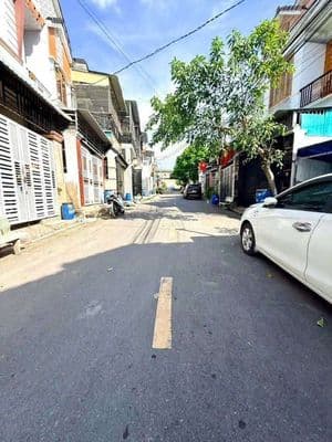 Bán nhà Lầu Đường Nhựa - Dĩ An Giá world cup Cơ Hội Cho A/c