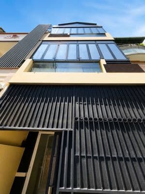 BÁN NHÀ ĐƯỜNG NGUYÊN HỒNG - 3 TẦNG BTCT 4PN 3WC - NGANG LỚN VUÔNG VỨC