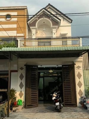 Bán nhà 1 lầu 1 trệt 100m2 thổ cư Bình Dương
