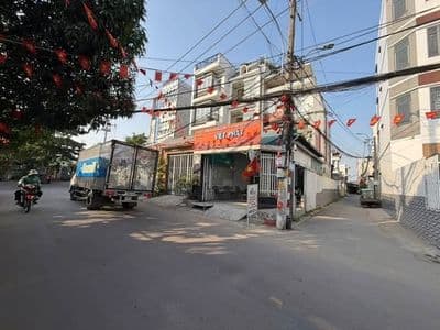 Bán nhà 3 tầng lô góc mặt tiền kinh doanh Thủ Đức