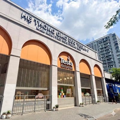 KO PHẢI CN THUA BANH NÊN BÁN RẺ ĐÂU Ạ- F13 ô tỗ đỗ - 71M2 X 2T, 7. TỶ.