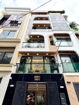 NHÀ NGUYÊN CĂN 1 TRỆT 1 LỬNG 4 LẦU GARA XE HƠI HẺM OTO FULL NỘI THẤT