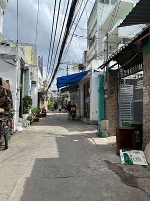 KẾ HẺM XE HƠI THÔNG TẠ QUANG BỬU Q8 - HẺM 3M SẠCH ĐẸP - NHỈNH 5 TỶ