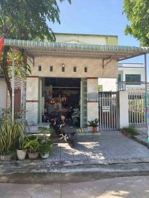 Nhà ở + 4 phòng trọ, Bình Dương, có thu nhập ngay