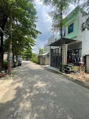 Bán nhà trệt lầu + 5 nhà trọ P. Tân Định, Bến Cát, Bình Dương