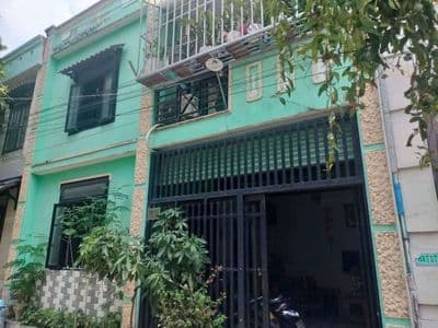 nhà lầu đường ô tô gần ngã ba cây điệp