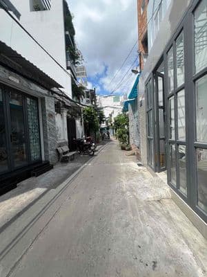 chính chủ cần bán căn nhà cấp 4,nở tài lộc