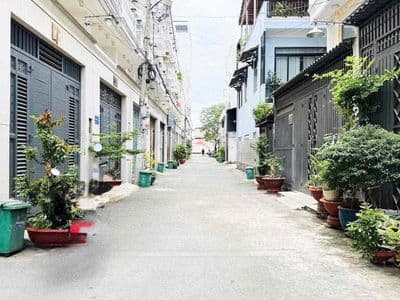 CHDV ngay ĐH Văn Lang- 86m2-12PN Có thang máy. Doanh thu 65tr