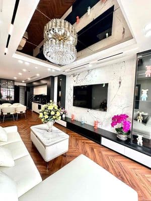 Bán Gấp, Phố Hạ Yên Quyết, Thang Máy, Ngõ Thông, Ô tô 20m, Đủ Đồ