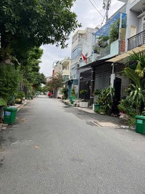 Bán 191,2m2 gò cát p phú hữu quận 9 hxh tb sổ hồng