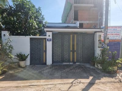 Bán nhà + Xưởng mặt tiền