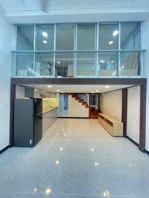 Gấp Bán Chung Cư Quận 5 80M2 Trệt Lửng 2 PN - 2 Tỷ 99