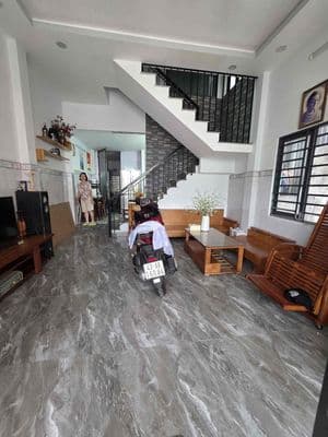 nhà đẹp 3 tầng MT 5m5 PHAN BÔI - Sơn Trà giá rẻ