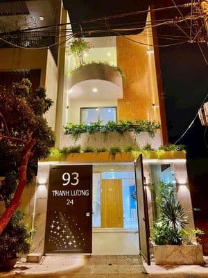 mình cần bán nhà 3 tầng thanh lương 24 hướng tây bắc sát côngvien