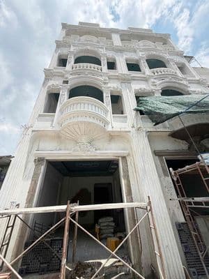 Nhà xây mới Tân Cổ Điển 5 tầng đang hoàn thiện