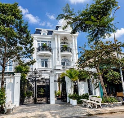 BIỆT THỰ KHU DÂN CƯ XÂY DỰNG ( GIÁP KDC NAM LONG)
