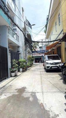 Nhà đường phan văn trị – 58m² – nở hậu – hẻm xe hơi – chỉ 5,9đ