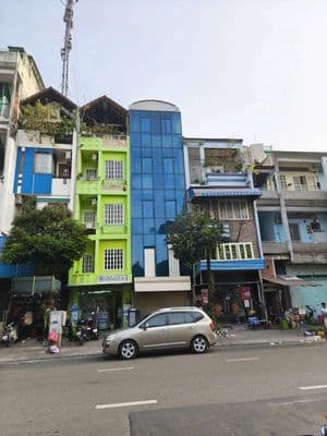 Cho thuê nhà Mặt tiền Nguyễn Trai, P10,Q5 4,5 tấm 4 phòng
