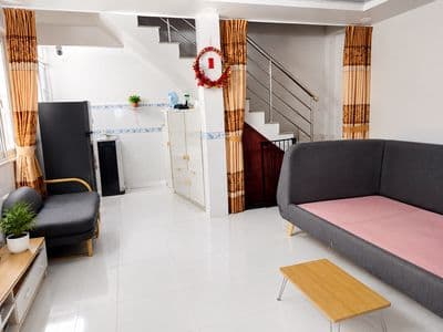 Bán Nhà 3 Phòng Ngủ, Mặt Tiền 5M, Gần Hẻm Ô tô, Gần Nguyễn Thị Thập