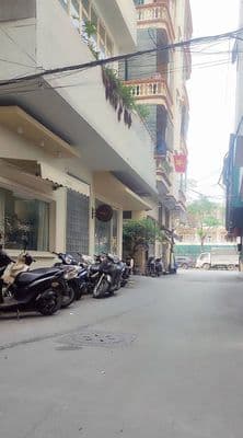 Nhà đẹp Trần Quốc Hoàn, Cầu Giấy, 5 tầng, lô góc, kinh doanh, 20 tỷ