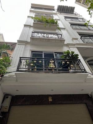 Bán nhà 7 tầng thang máy phân lô Cầu Giấy, 17 tỷ