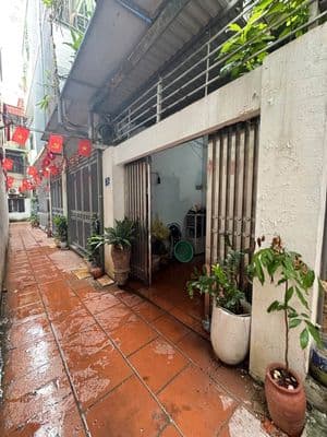 Nhà Lĩnh Nam, Hoàng Mai, 33m, 3 tầng, hơn 5 tỷ