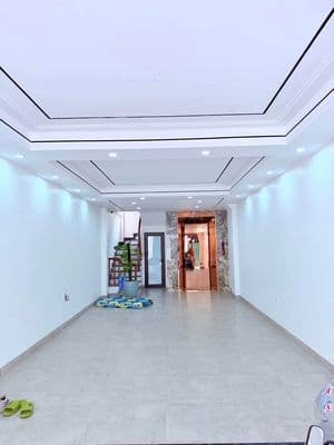 Bán nhà Phố Trạm, Long Biên, 7 tầng thang máy, full nội thất