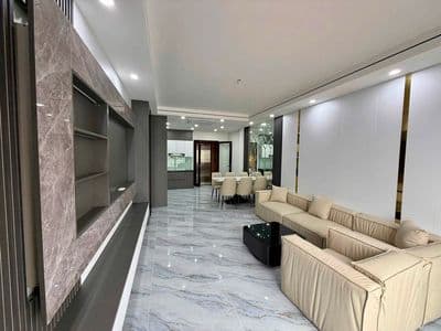 Bán nhà 7 tầng Long Biên, ô tô vào nhà, gần AEON