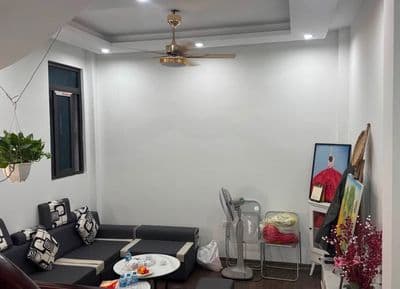 Nhà đẹp Thanh Trì 4 tầng, nội thất cơ bản, tiện ích