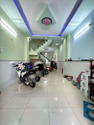HẺM XE TẢI 8M THÔNG - NHÀ ĐÚC 4 TẦNG BTCT - NGAY AEON TÊN LỬA