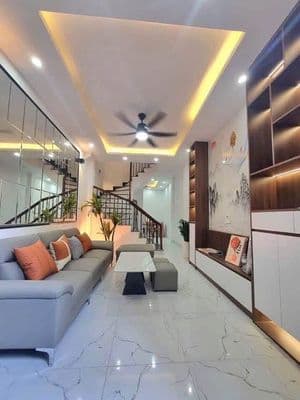 Nhà Mỹ Đình 7 tỷ, 5 tầng, gần trường tiểu học